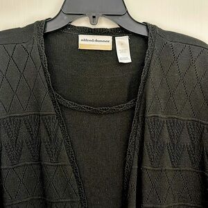 Alfred Dunner women’s black sweater 1 piece combo size 3x. Msg for more info